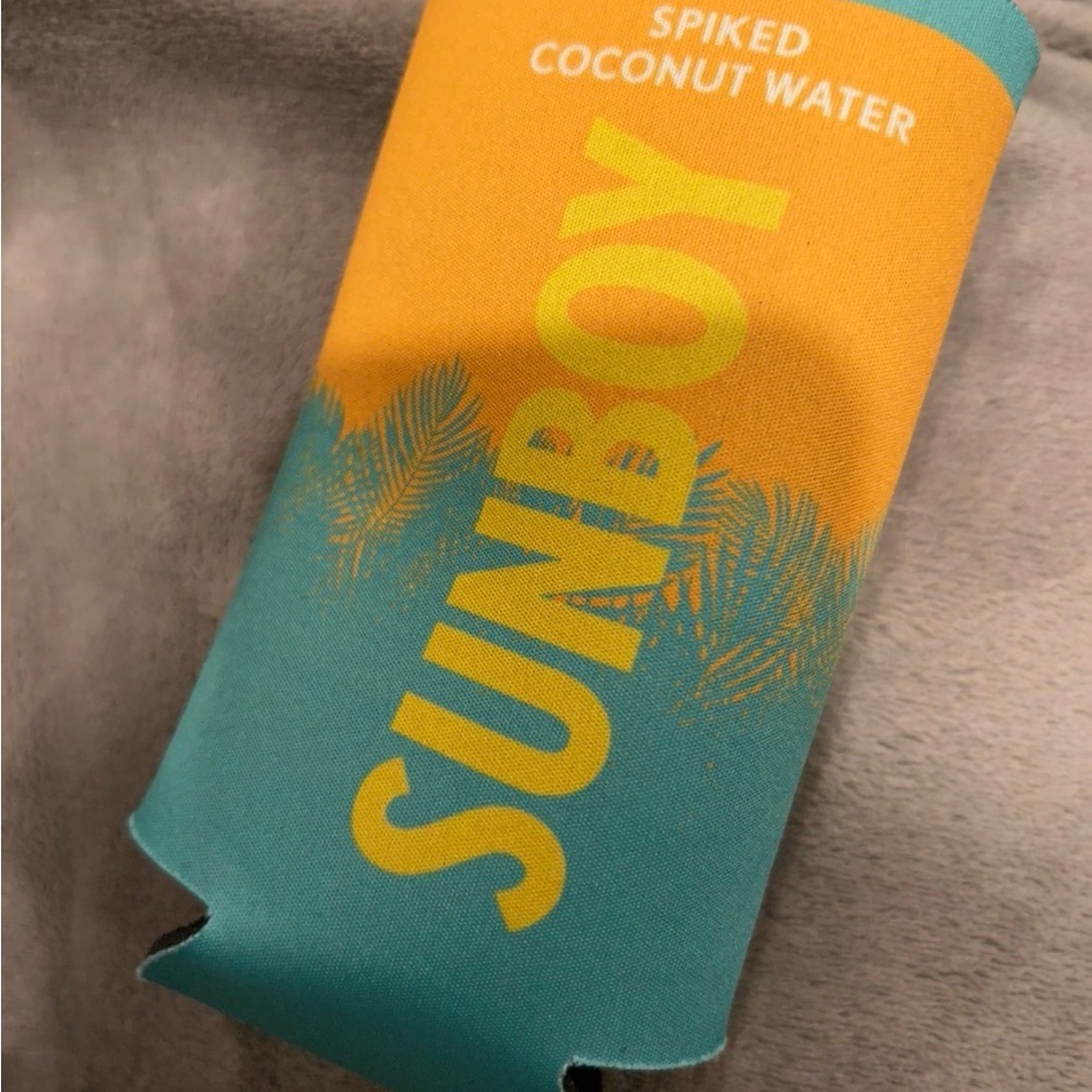 Sunboy Spiked Coconut Water Can Cooler - Teal & Yellow